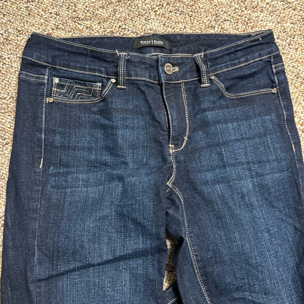 White House Black Market blue capri jeans with rhinestones - Picture 2 of 4